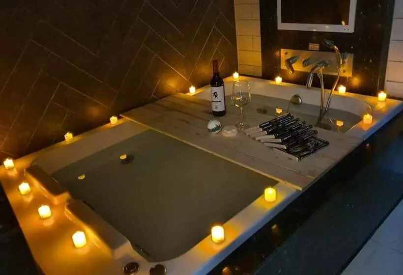 مُتل Daejeon Yuseong Spa Tower