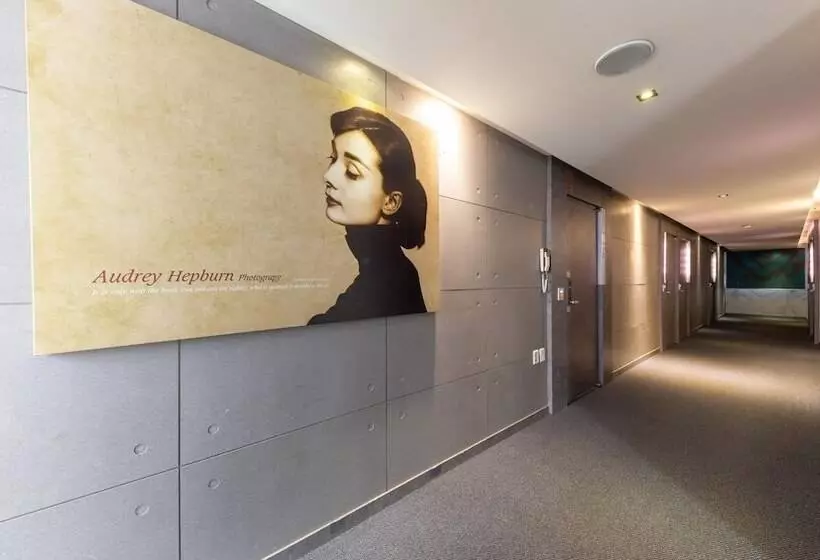 مُتل Daejeon Yuseong Spa Tower