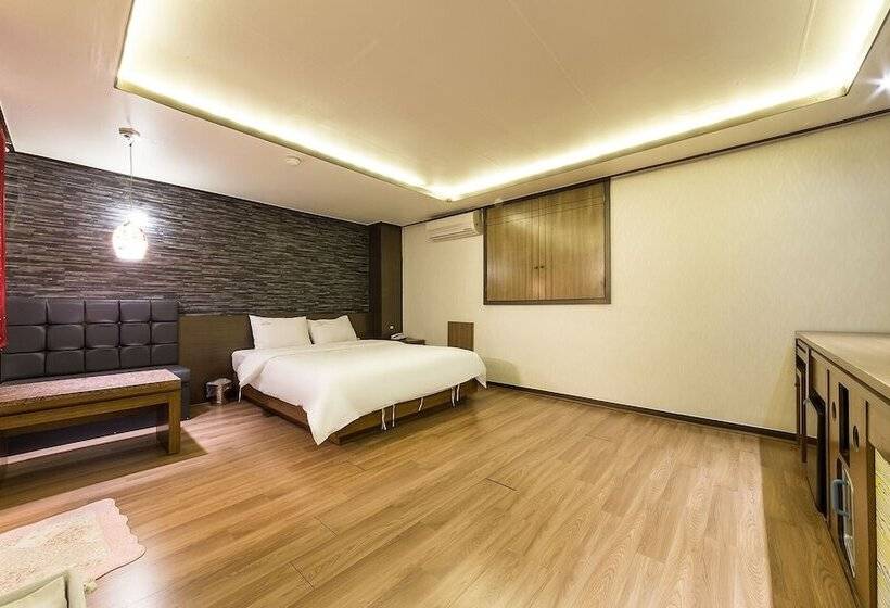 فندق على الطريق Dongsuwon Gallery