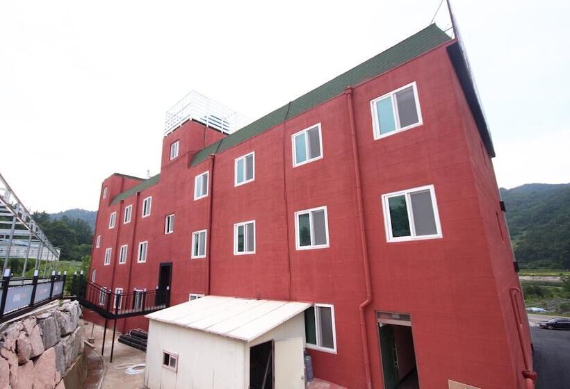 汽车旅馆  Geochang Java