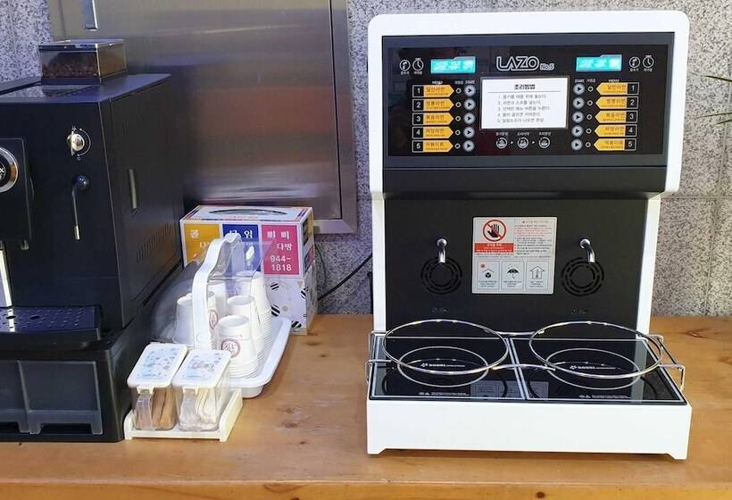 汽车旅馆  Geochang Java