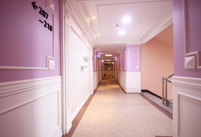 汽车旅馆  Geochang Java