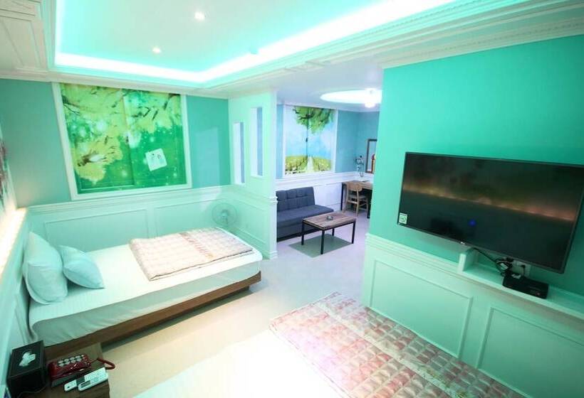 汽车旅馆  Geochang Java