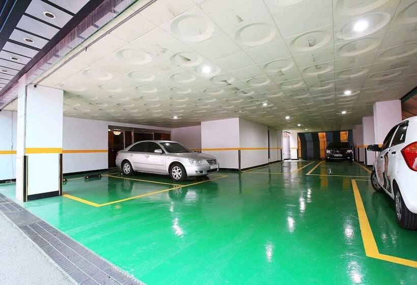 모텔 Incheon Hole In One