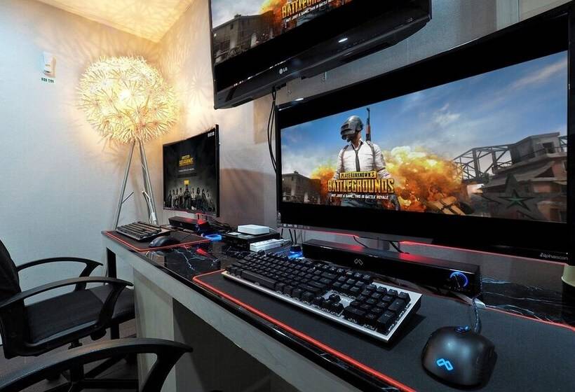 모텔 Incheon Hole In One