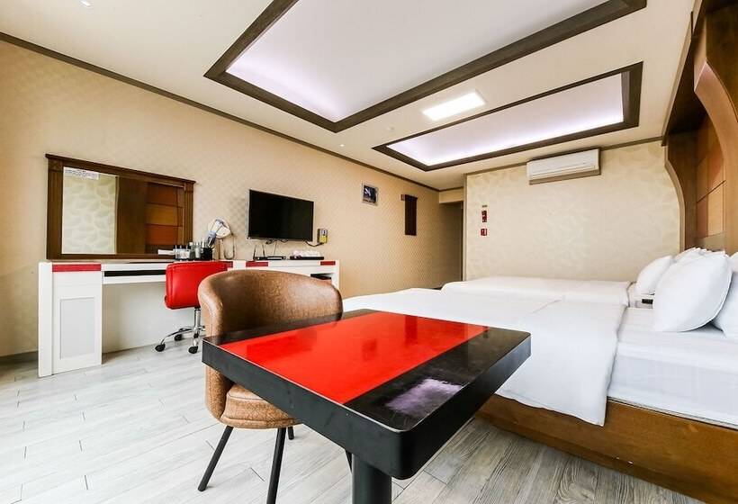 Motel Taean Lux Pensiontel