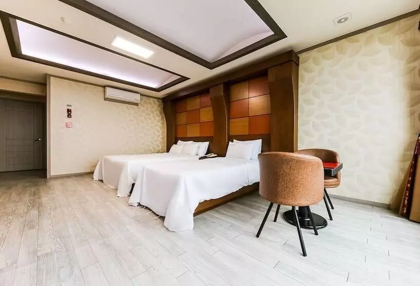 モーテル Taean Lux Pensiontel