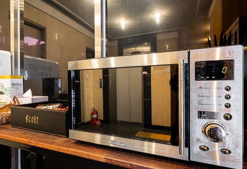 מוטל Uijeongbu E Joy