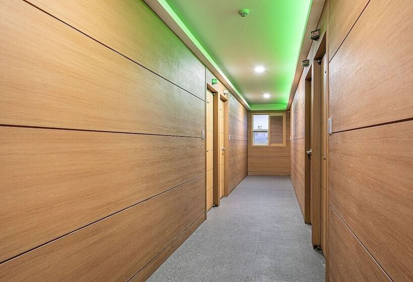 מוטל Uijeongbu E Joy