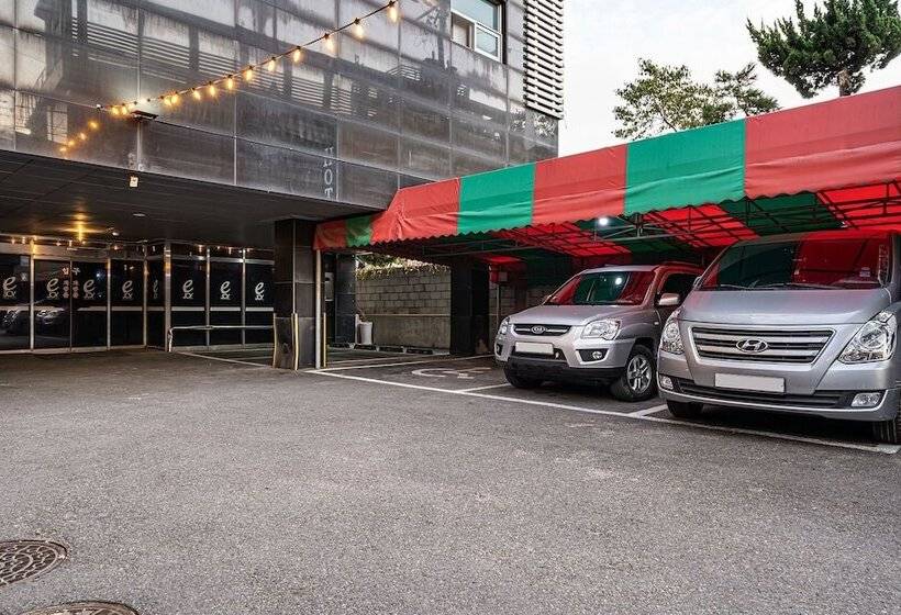 מוטל Uijeongbu E Joy