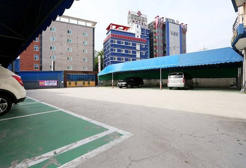 Motel Wonju New Rivera