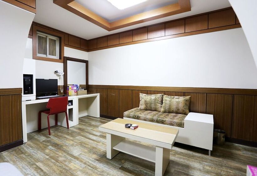 Motel Wonju New Rivera