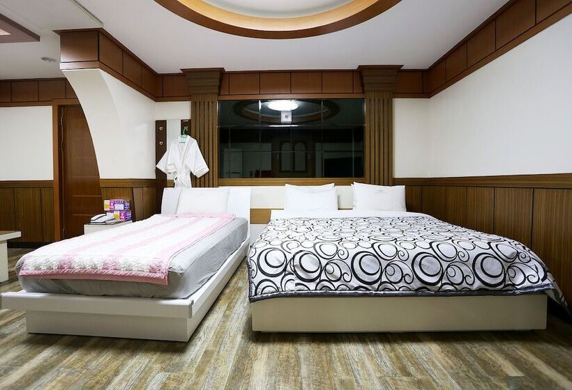 Motel Wonju New Rivera