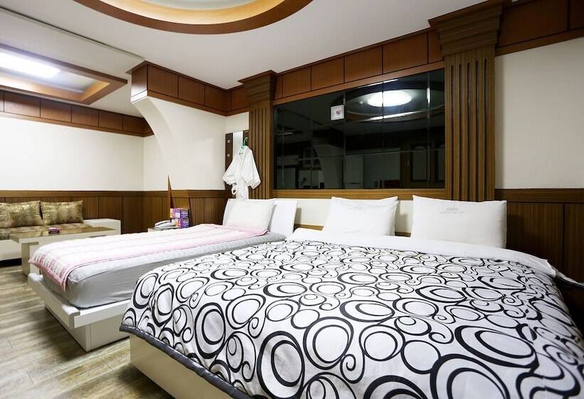 Motel Wonju New Rivera