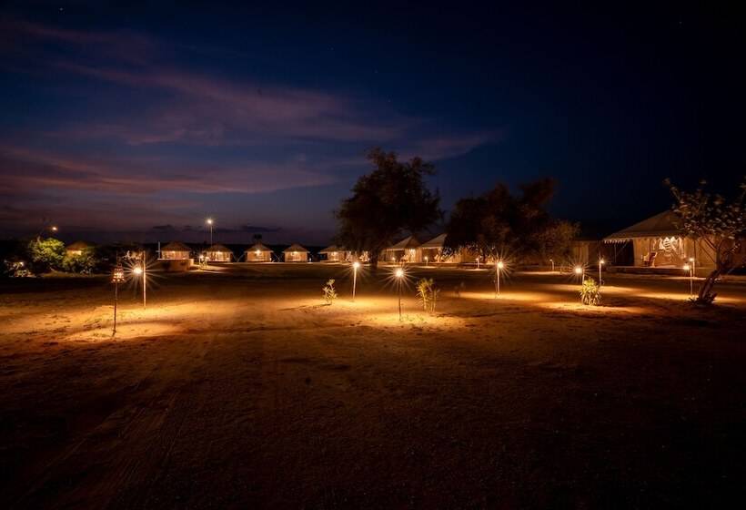 リゾートホテル Marvin Desert Camp