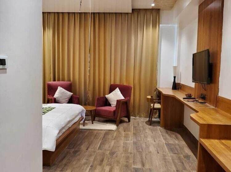 Effotel By Sayaji Sarola