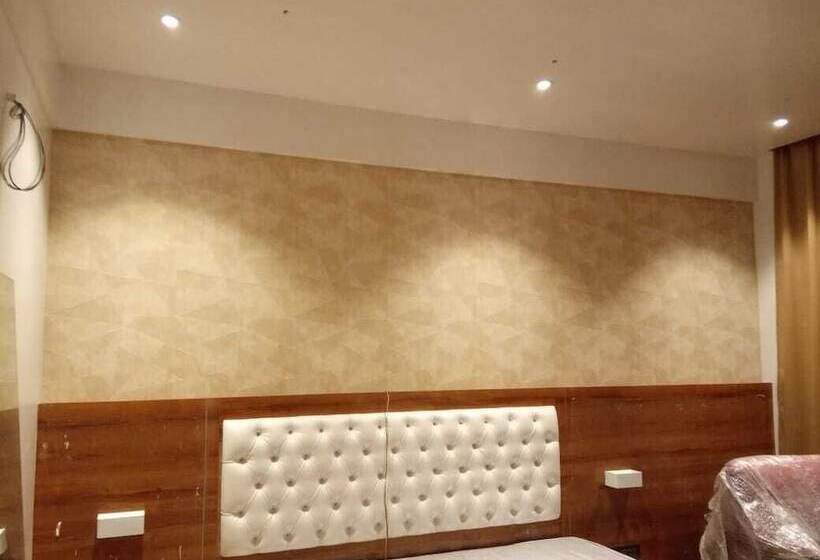 Effotel By Sayaji Sarola