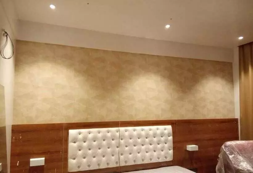 Effotel By Sayaji Sarola