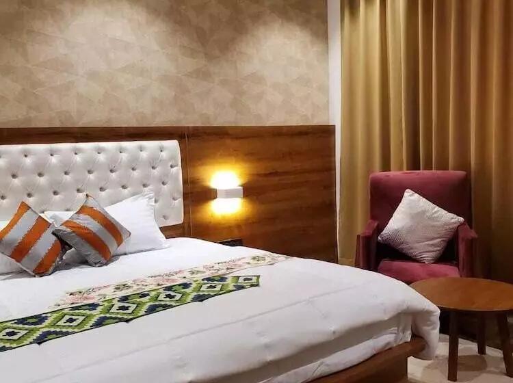 Effotel By Sayaji Sarola