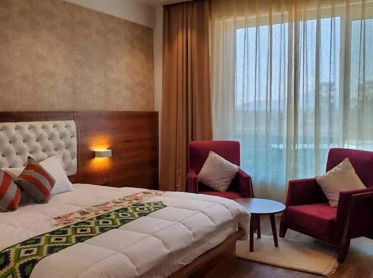 Effotel By Sayaji Sarola