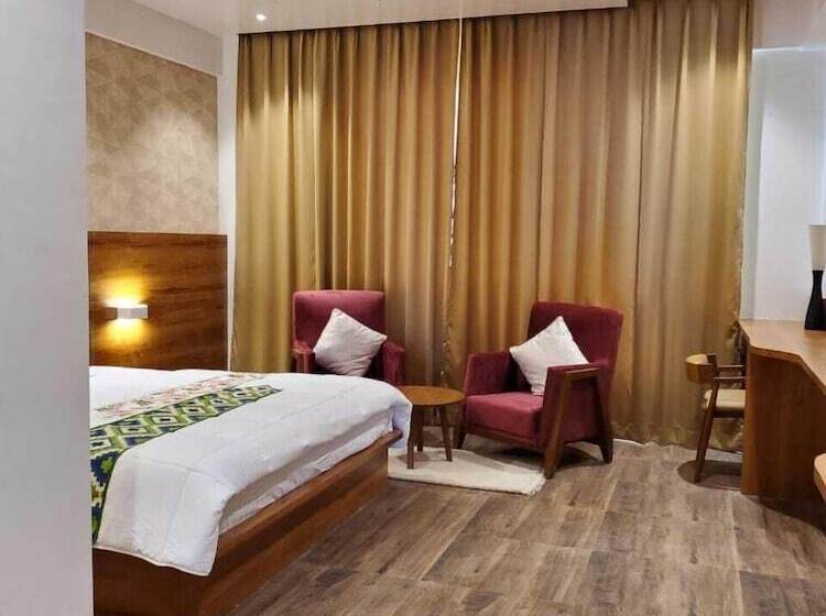 Effotel By Sayaji Sarola