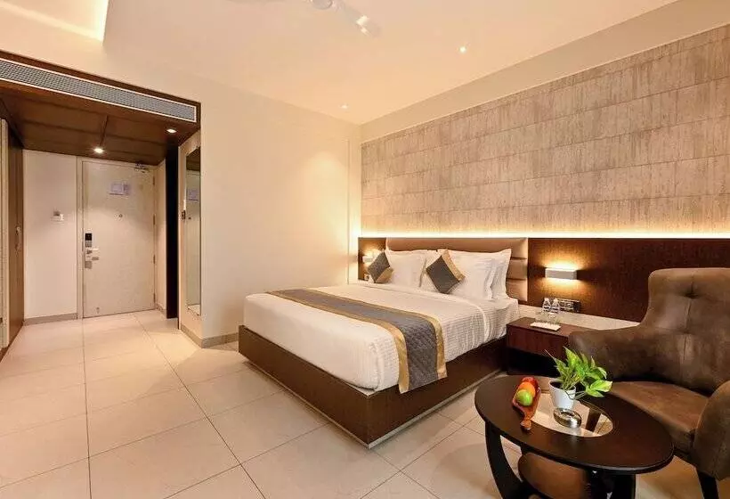 Effotel By Sayaji Sarola