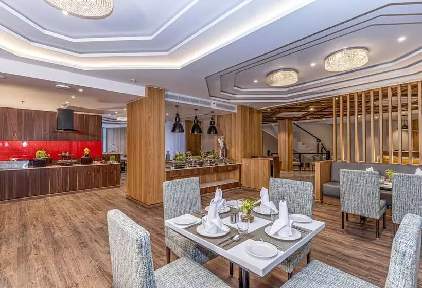 Fortune Khajjiar   Member Itc Hotels  Group