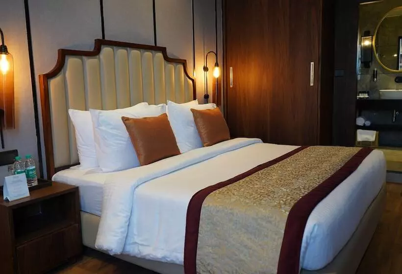 Fortune Khajjiar   Member Itc Hotels  Group