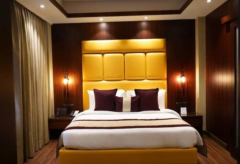 Fortune Khajjiar   Member Itc Hotels  Group