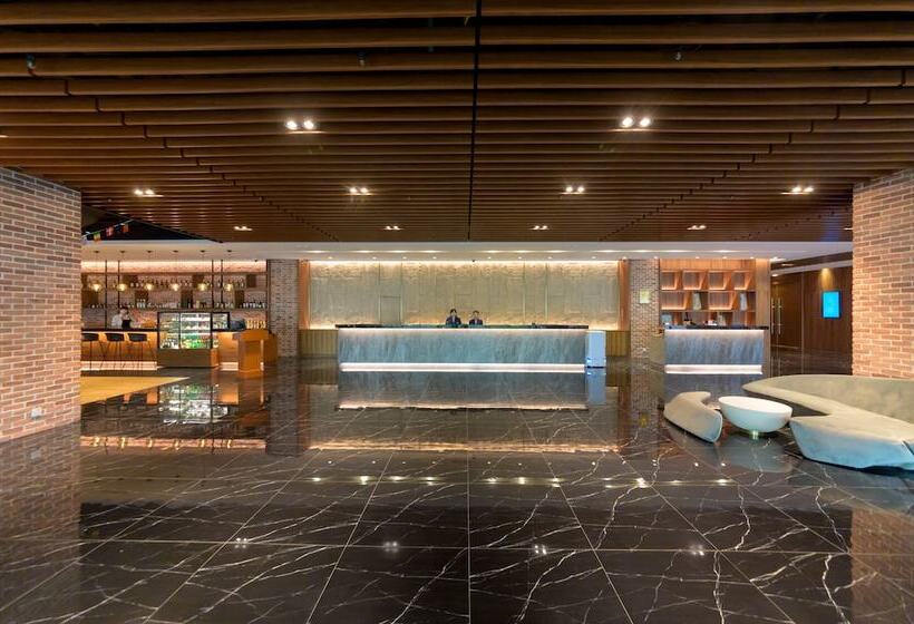 Golden Tulip Hotel Taichung