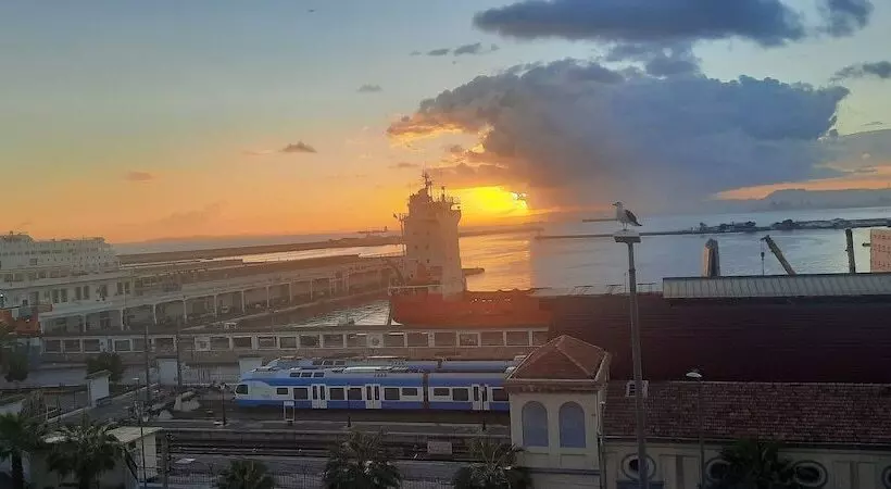 ホテル De La Poste