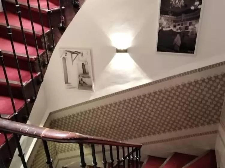 ホテル De La Poste