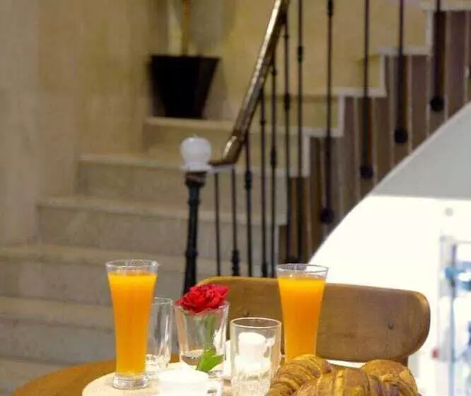 ホテル De La Poste