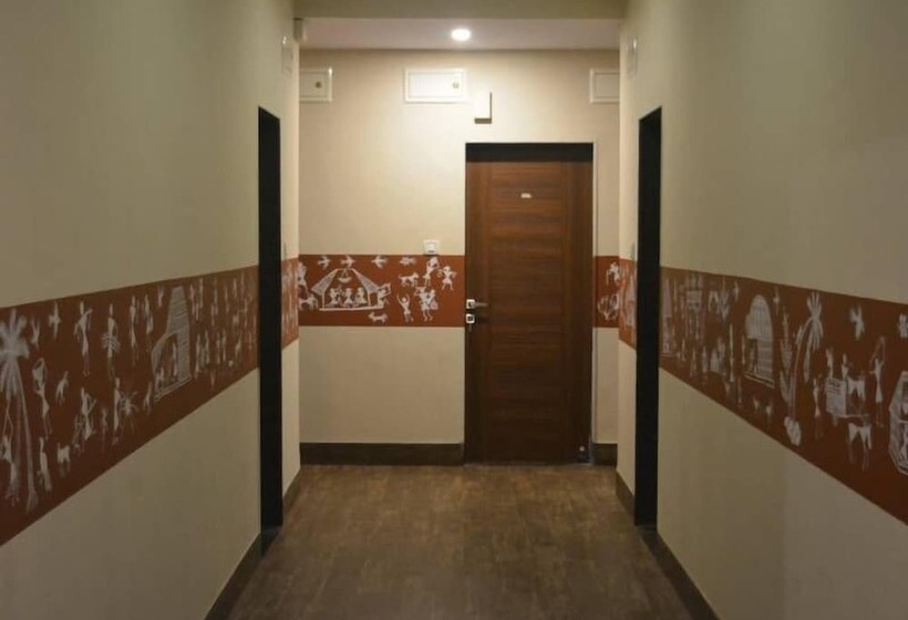 Hotel Laguna Beach Resort Murud