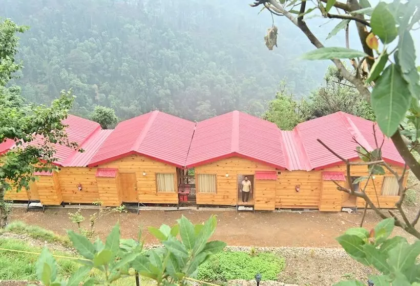 Hotelli Minikins   Resorts & Restaurant