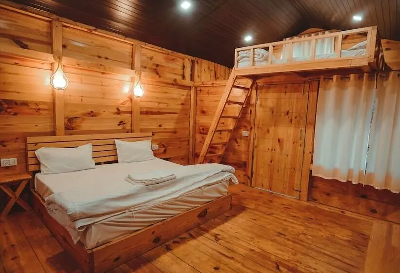 Hotelli Minikins   Resorts & Restaurant