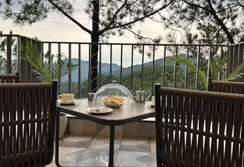 ホテル Oren Kasauli