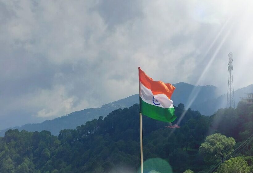 Отель Oren Kasauli