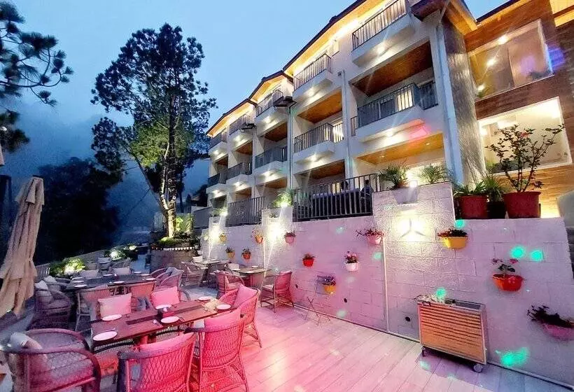 ホテル Oren Kasauli