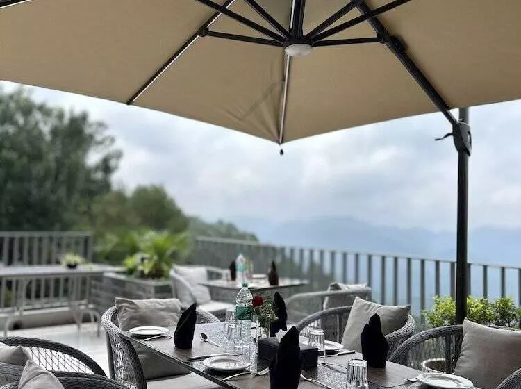 ホテル Oren Kasauli