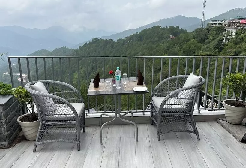 ホテル Oren Kasauli