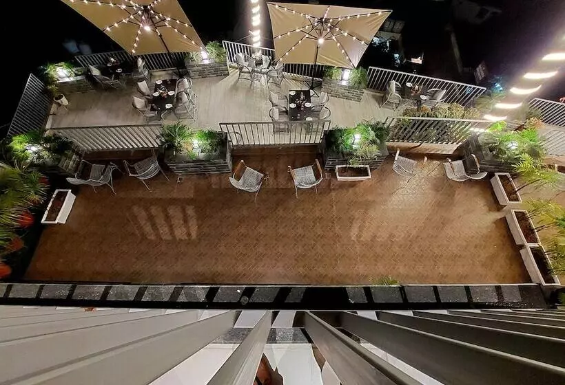 ホテル Oren Kasauli