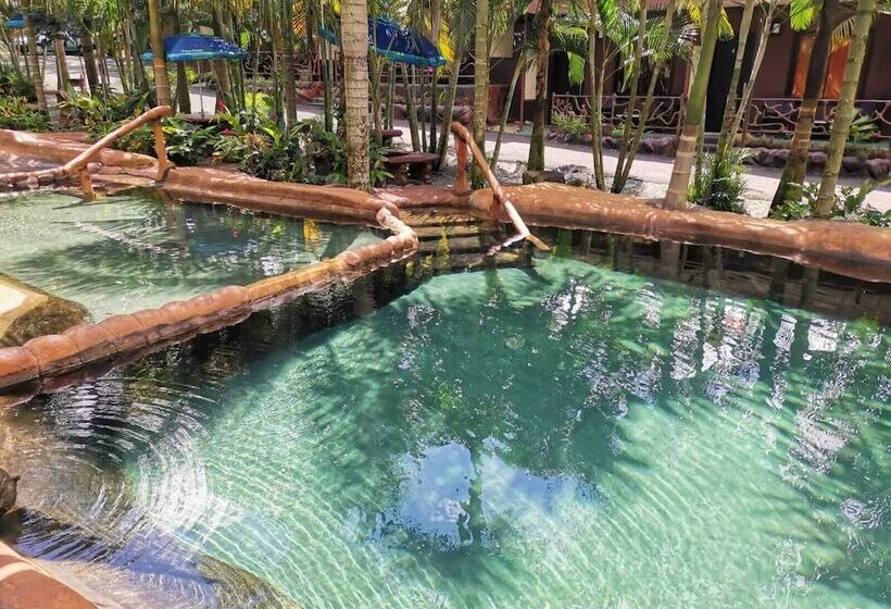 هتل Palmera Real Hot Springs