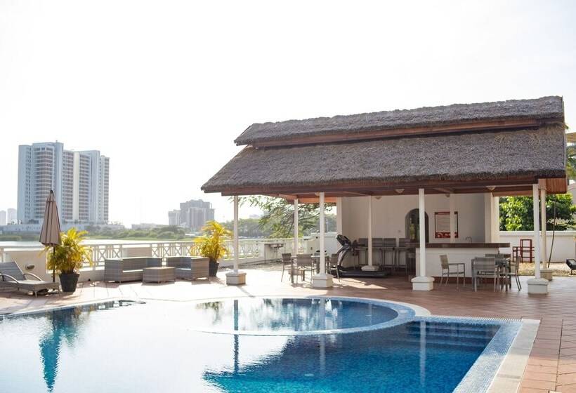 هتل Pier Harbour By Srs