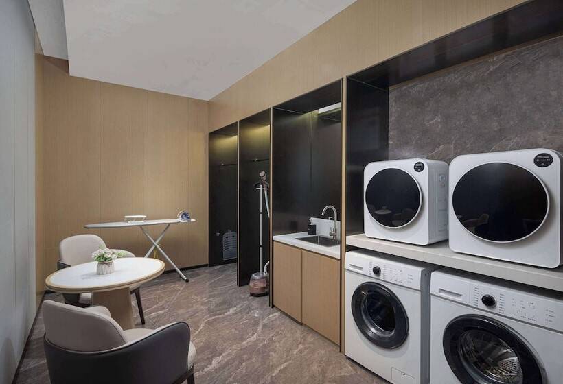 Hotel Ramada Encore By Wyndham Dongguan Houjie