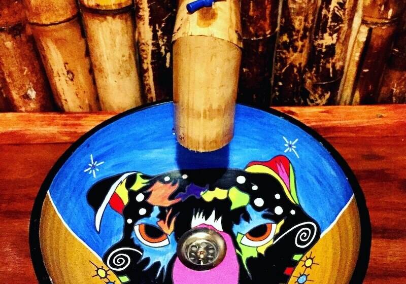 هتل Tapas And Surf