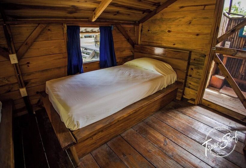 هتل Tapas And Surf