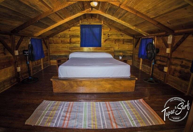 هتل Tapas And Surf