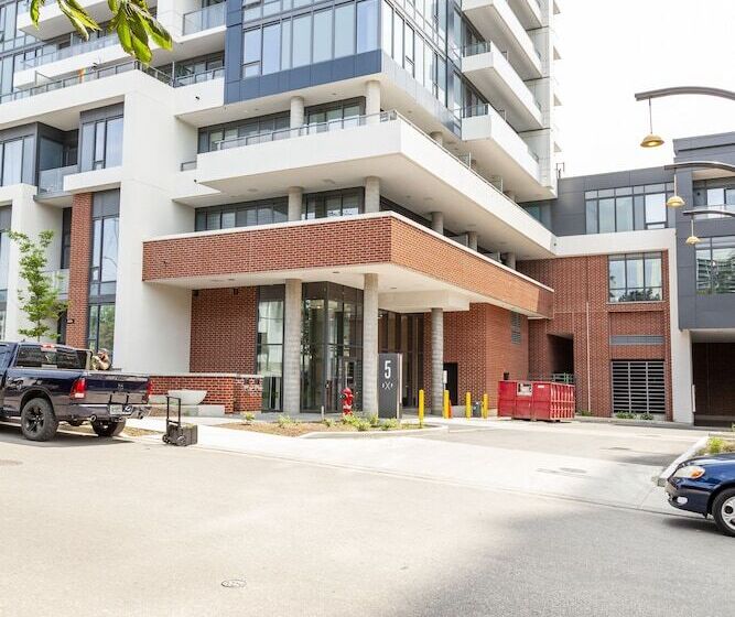 酒店 The Laundry Rooms Station Park Kitchener