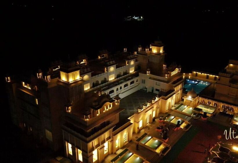 酒店 The Utopia Resort